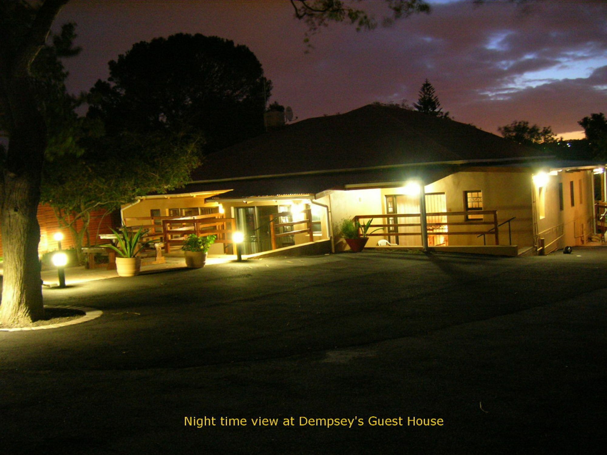 Dempsey'S Self-Catering Guest House Port Elizabeth Exterior foto