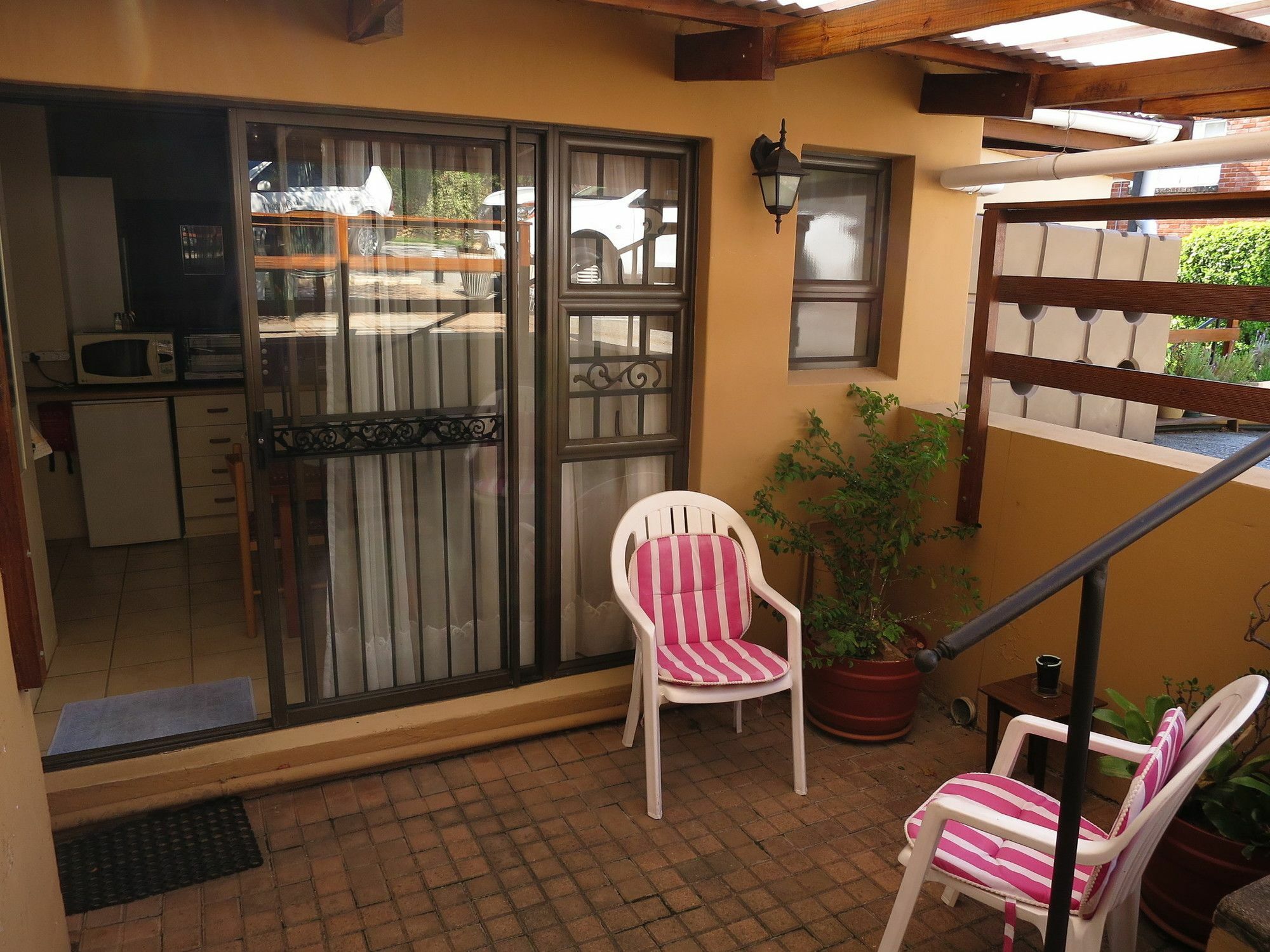 Dempsey'S Self-Catering Guest House Port Elizabeth Exterior foto